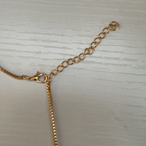 Vintage style hexagon opalite gem crystal necklace - Picture 5 of 6